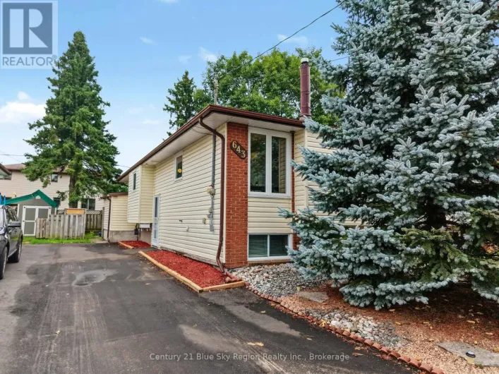 643 ROBARTS AVENUE, North Bay