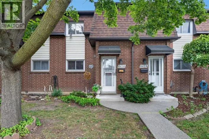 6430 THORNBERRY, Windsor