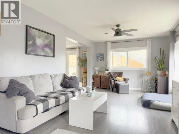 6430 WESTSYDE Road, Kamloops