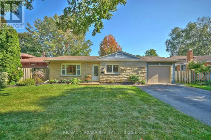 6432 CAROLYN AVENUE, Niagara Falls
