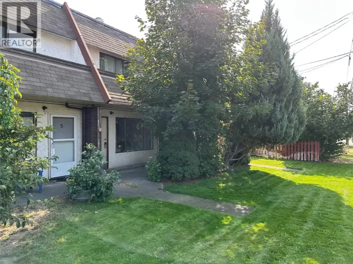 6435 PARK Drive Unit# 6, Oliver