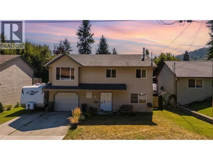 644 8th Street, Castlegar