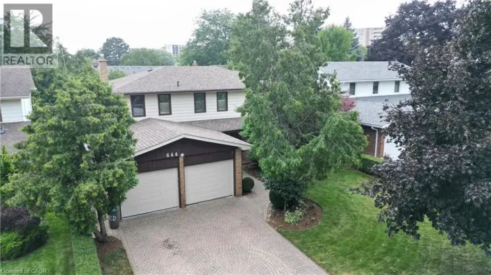 644 DONNA Court, Burlington