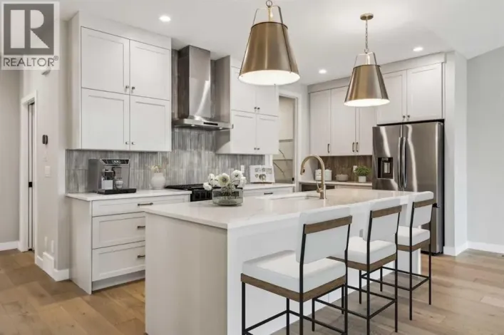 644 Shawnee Terrace SW, Calgary