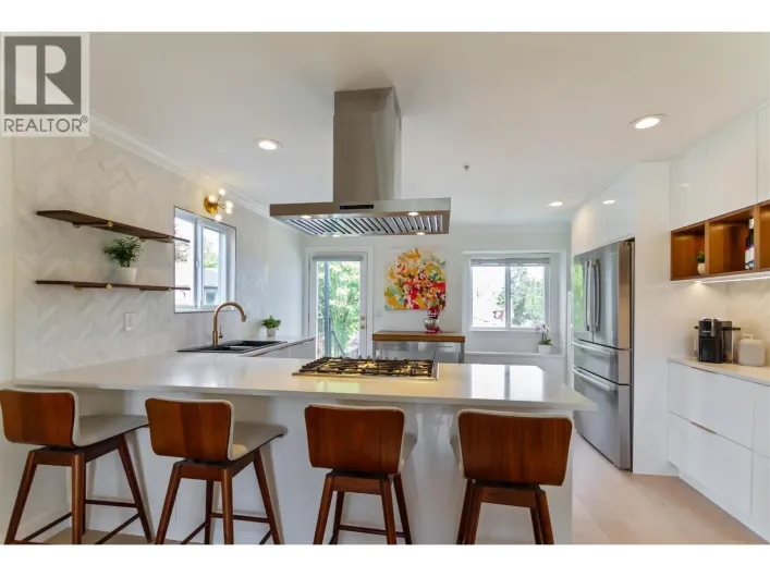 6450 ST. GEORGE STREET, Vancouver