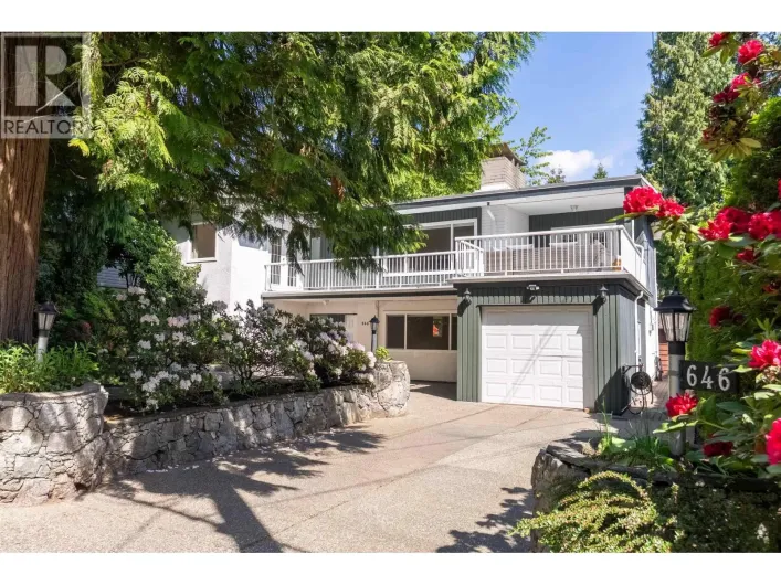 646 E WINDSOR ROAD, North Vancouver