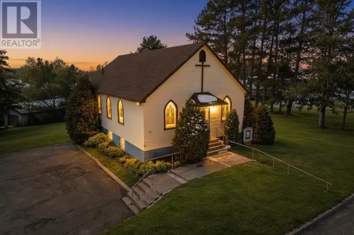 647 John ST, Thunder Bay