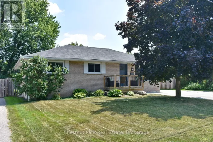 647 OAK STREET, Collingwood