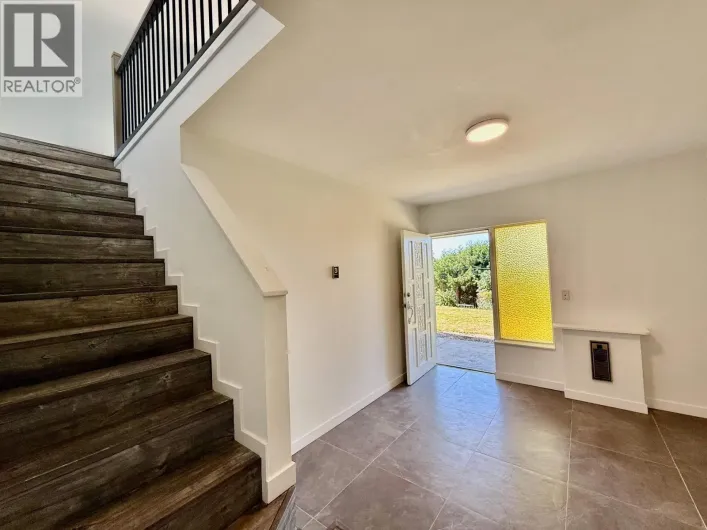 6472 JASPER ROAD, Sechelt