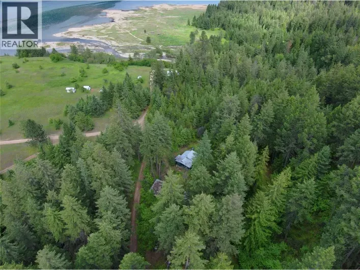 House for sale: 648 LOWER ARROW LAKE Road, Renata