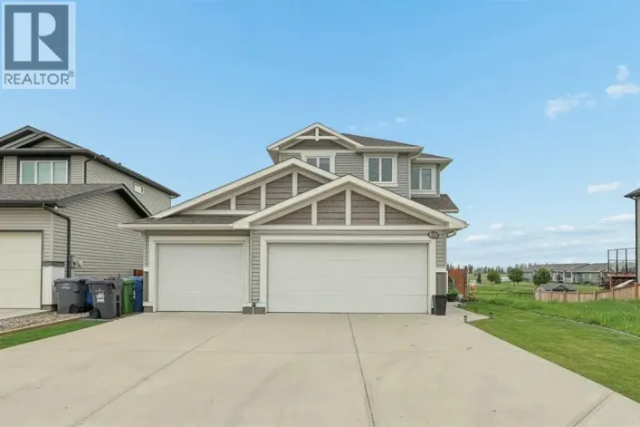 648 Parkside Green, Coaldale