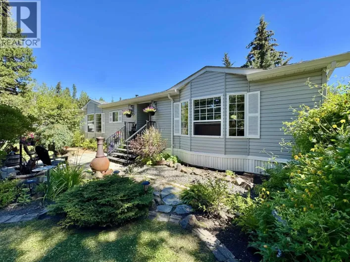 6485 GREY CRESCENT, Horse Lake