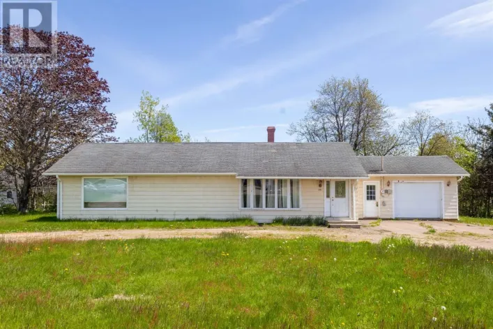 649 Main Street, Cornwall