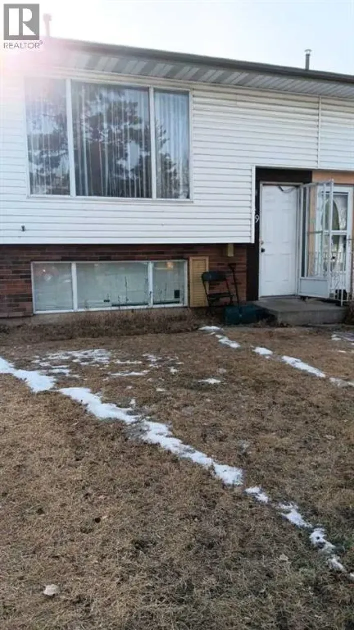 Duplex for sale: 649 Pineland Road NE, Calgary