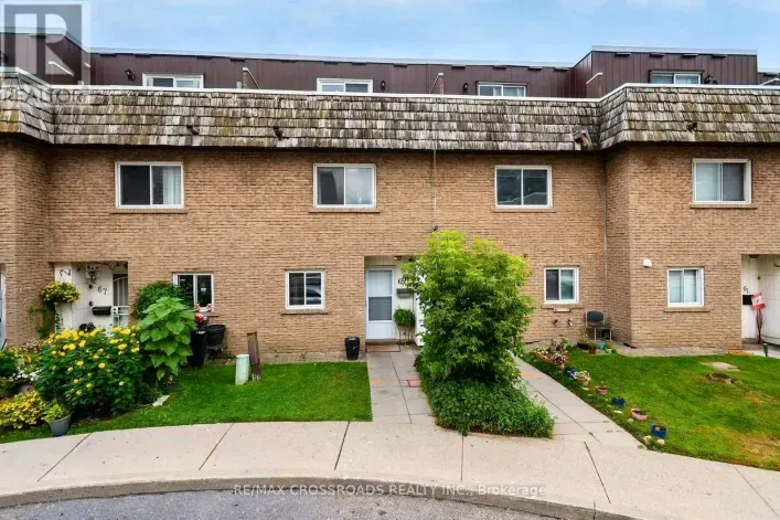 65 - 10 RODDA BOULEVARD, Toronto