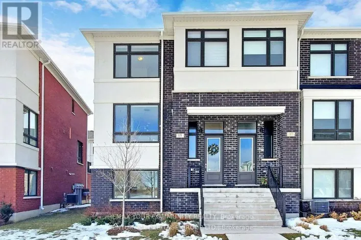 65 - 15 WILLIAM RUSSELL LANE, Richmond Hill