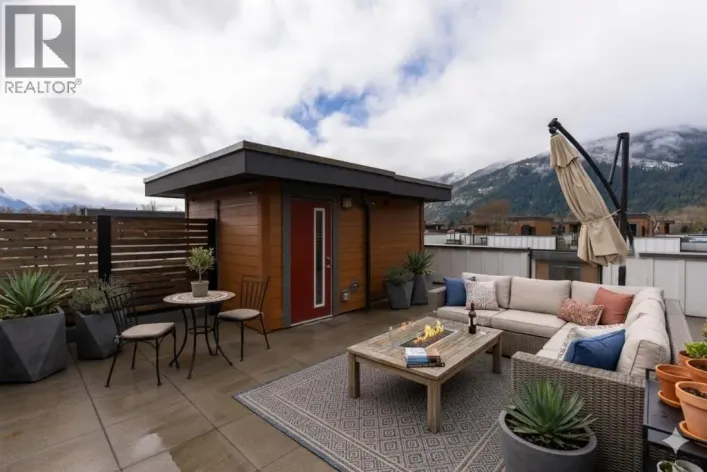 65 39769 GOVERNMENT ROAD, Squamish