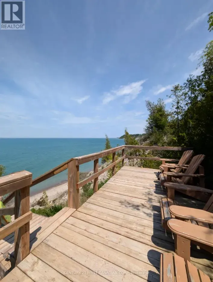 65 - 79681 BLUEWATER HIGHWAY, Central Huron
