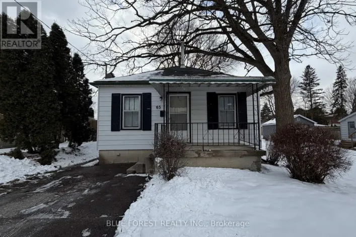 65 BOULLEE STREET, London East