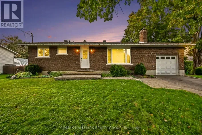 65 CHRISTOPHER HAMILTON STREET, Ottawa