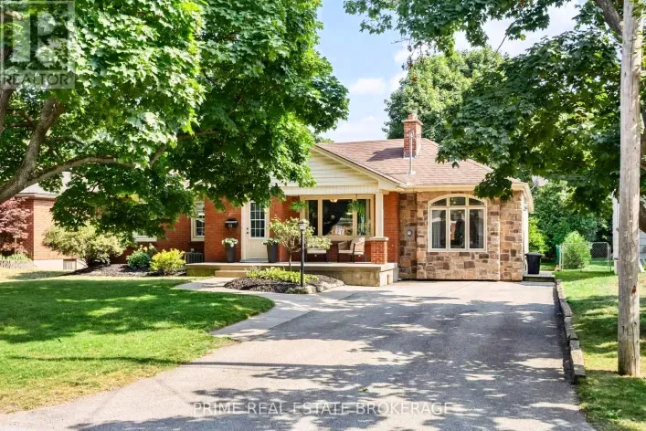 House for sale: 65 DAVID STREET, London South