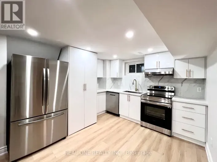 House for rent: 65 DEWLANE DRIVE W, Toronto