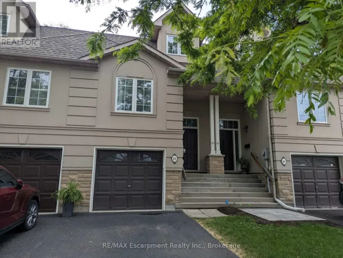 65 FAIRWOOD PLACE, Burlington