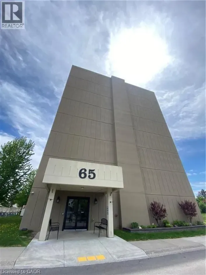 65 HIGHLAND Crescent Unit# 502, Kitchener