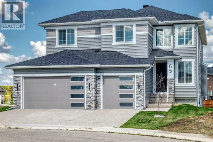 65 Lakes Estates Circle, Strathmore