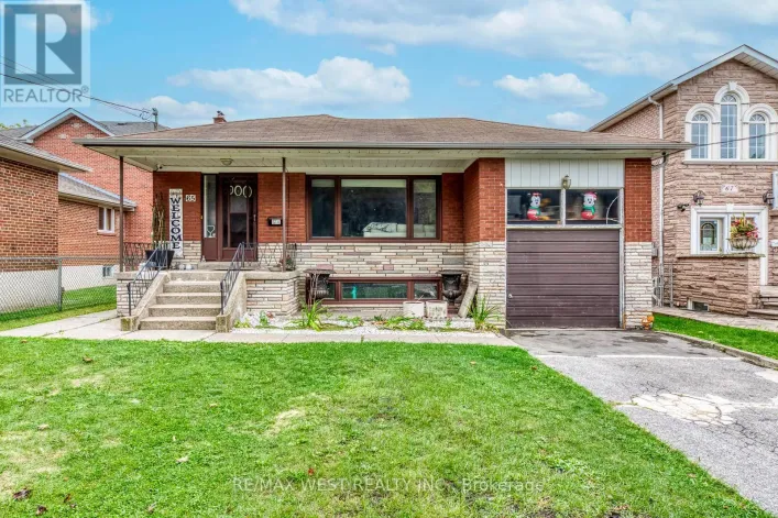 65 NORTH PARK DRIVE, Toronto