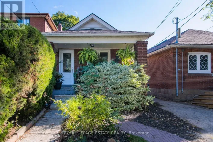 65 QUEENSBURY AVENUE, Toronto