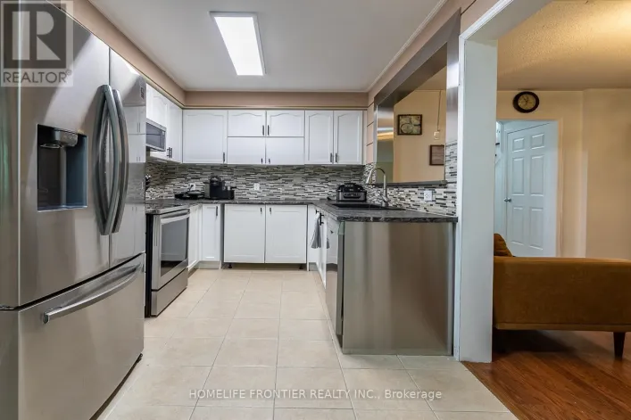 65 WEST PARK AVENUE, Bradford West Gwillimbury