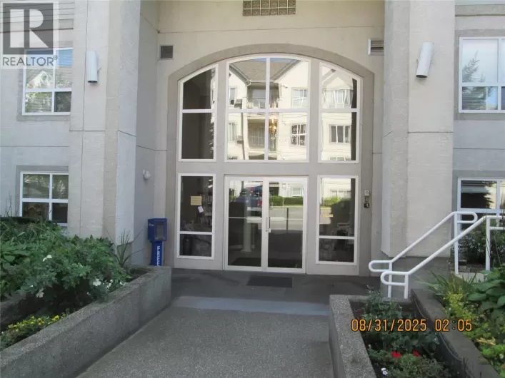 650 3 Street SW Unit# 210, Salmon Arm