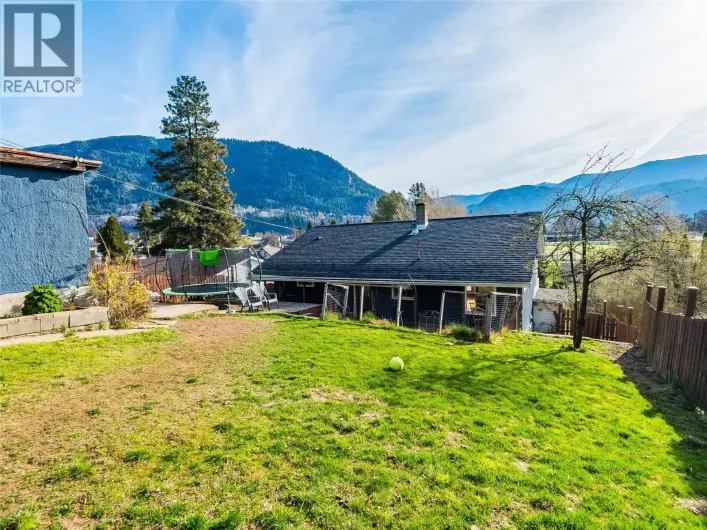 650 9TH Avenue, Castlegar