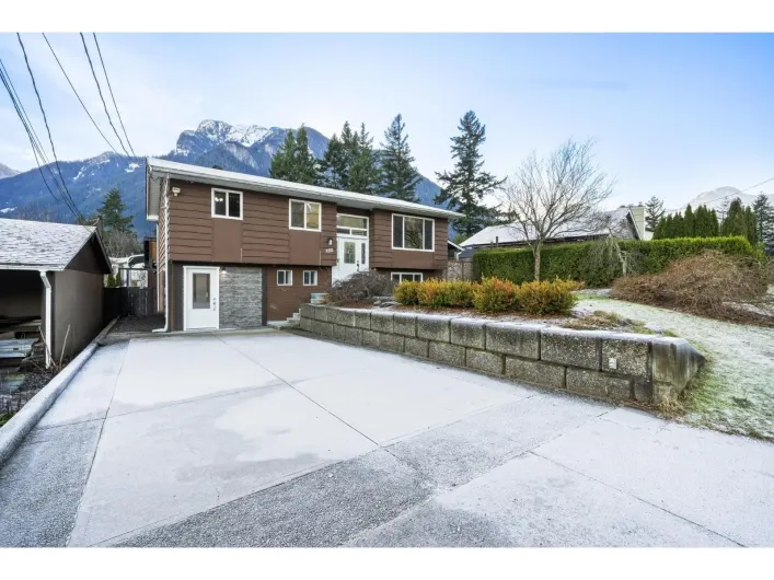 650 PARK STREET|Hope, Hope