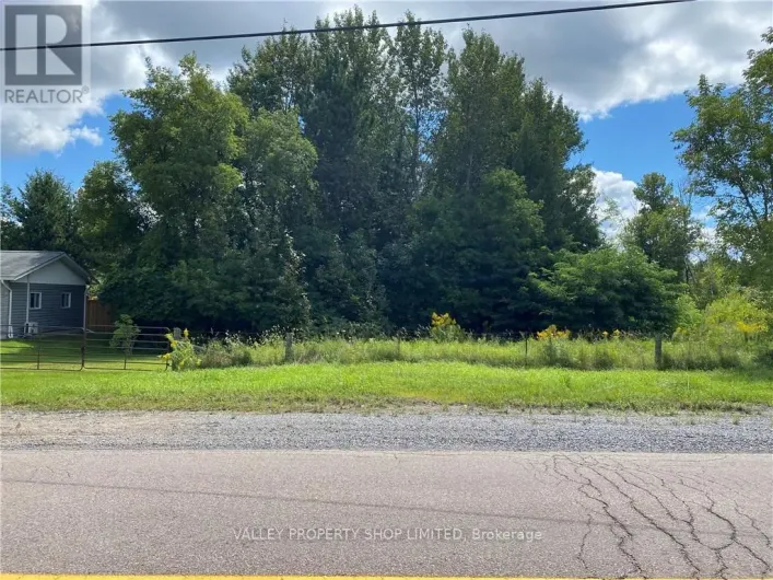 650 STAFFORD STREET, Laurentian Valley