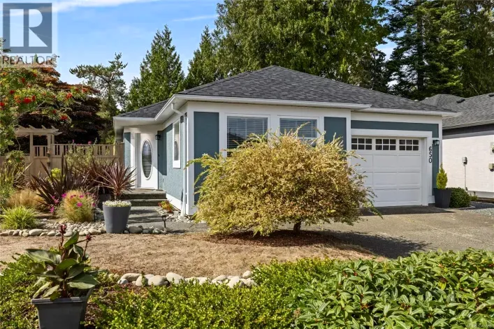 650 Windward Way, Qualicum Beach