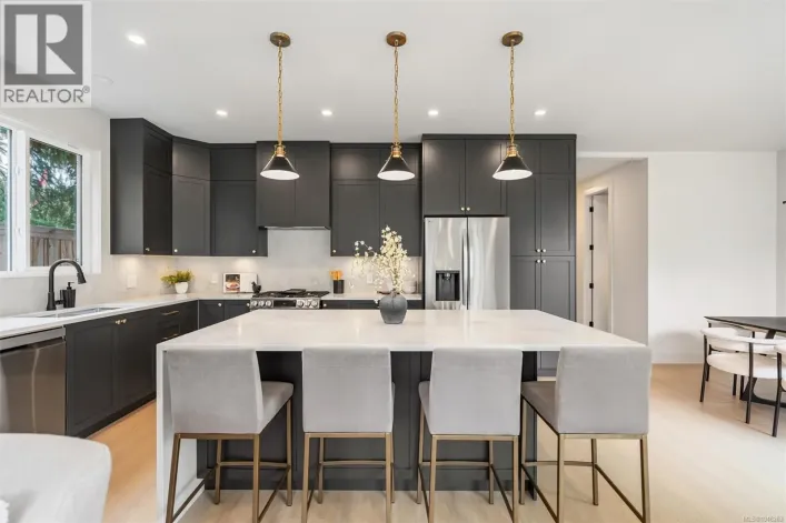 650 Wisteria Ridge, Langford