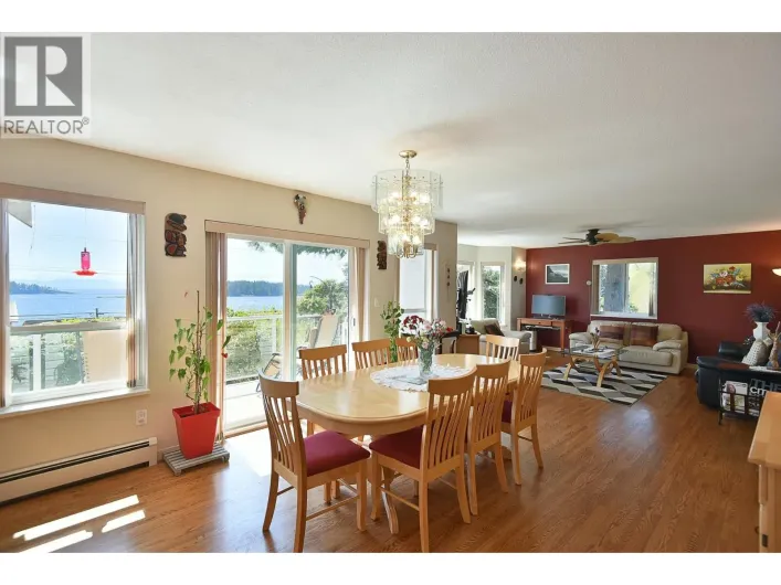 6502 SUNSHINE COAST HIGHWAY, Sechelt