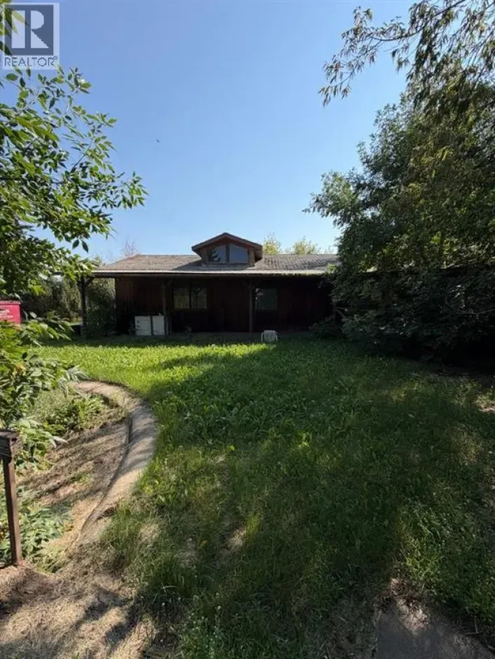 6509 46 Aveunue, Ponoka