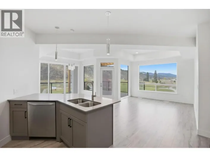 651 Dunes Drive Unit# 311, Kamloops