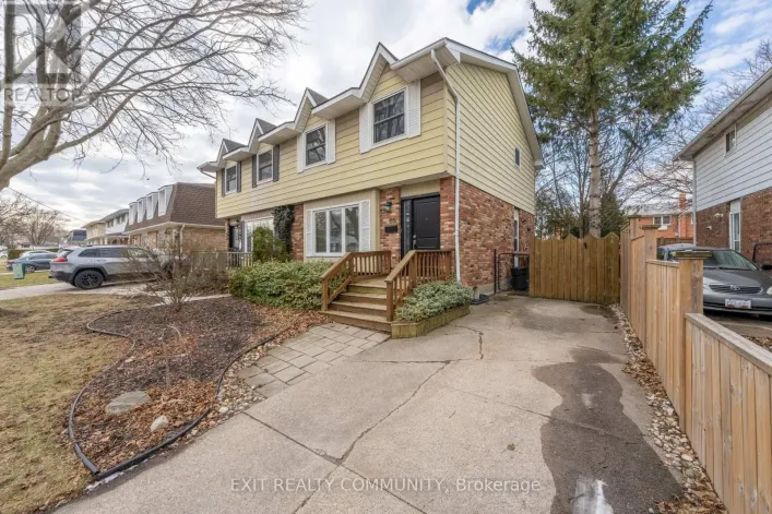 651 ROGER STREET, Sarnia