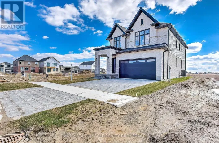 6517 HEATHWOODS AVENUE, London South