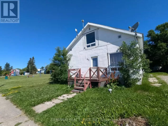 652 MONTROCK STREET, Iroquois Falls