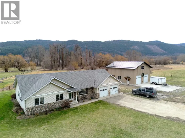 6524 Highway 6, Coldstream