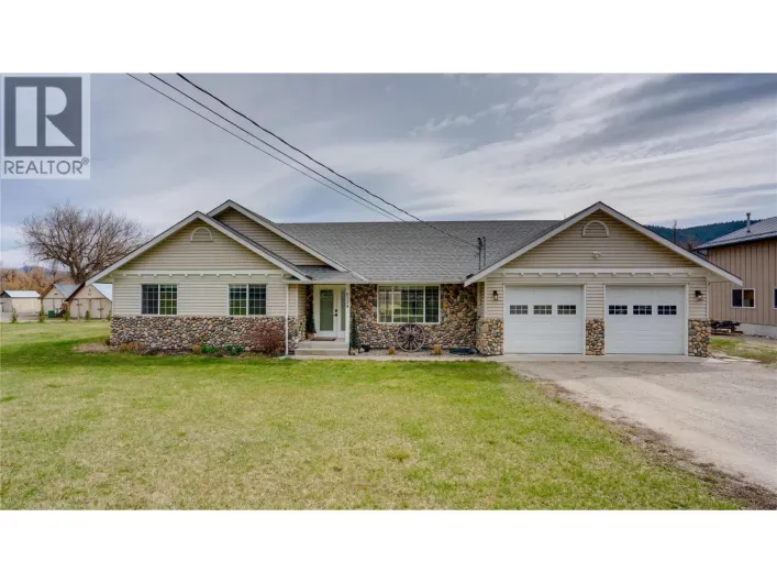 6524 Highway 6, Coldstream