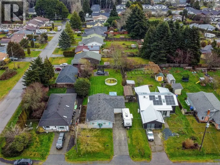 6525 Country Rd, Sooke