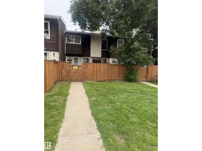 Row / Townhouse for sale: #6526 184 ST NW, Edmonton