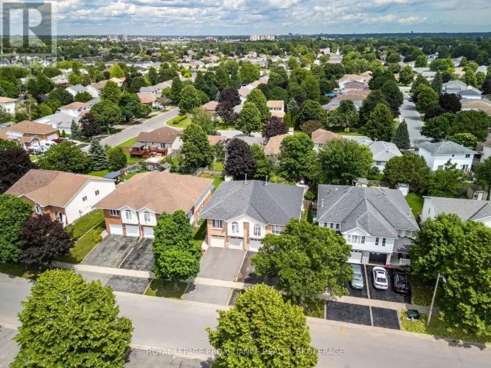 653 BARNSLEY CRESCENT, Kingston