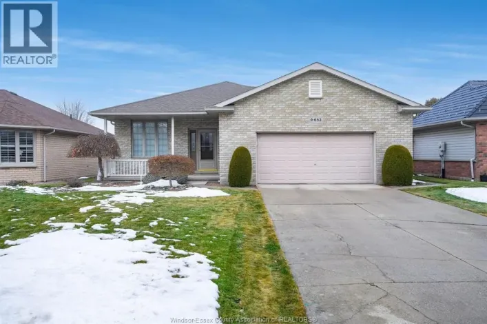 653 McNaughton AVENUE West, Chatham